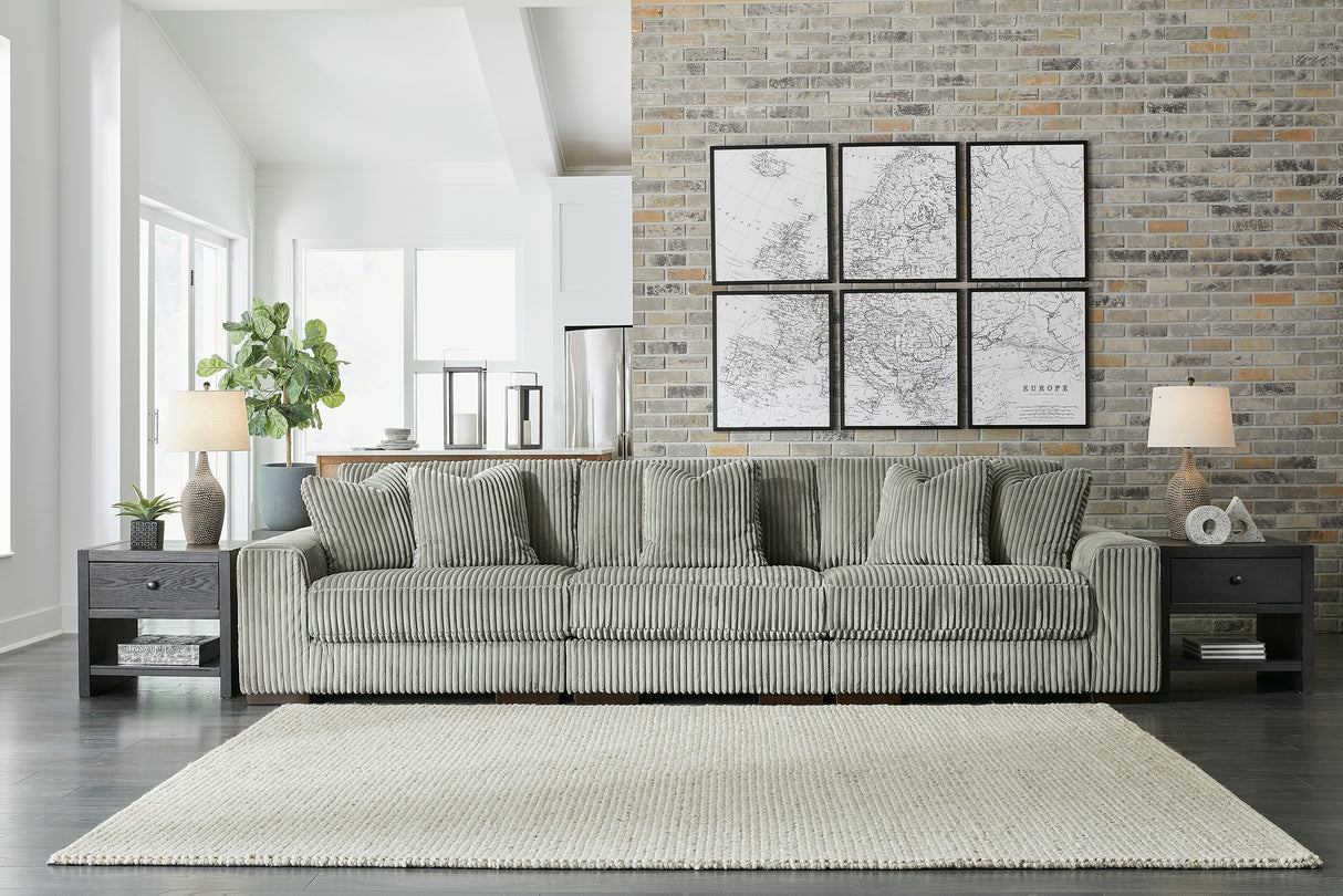 Lindyn Sectional