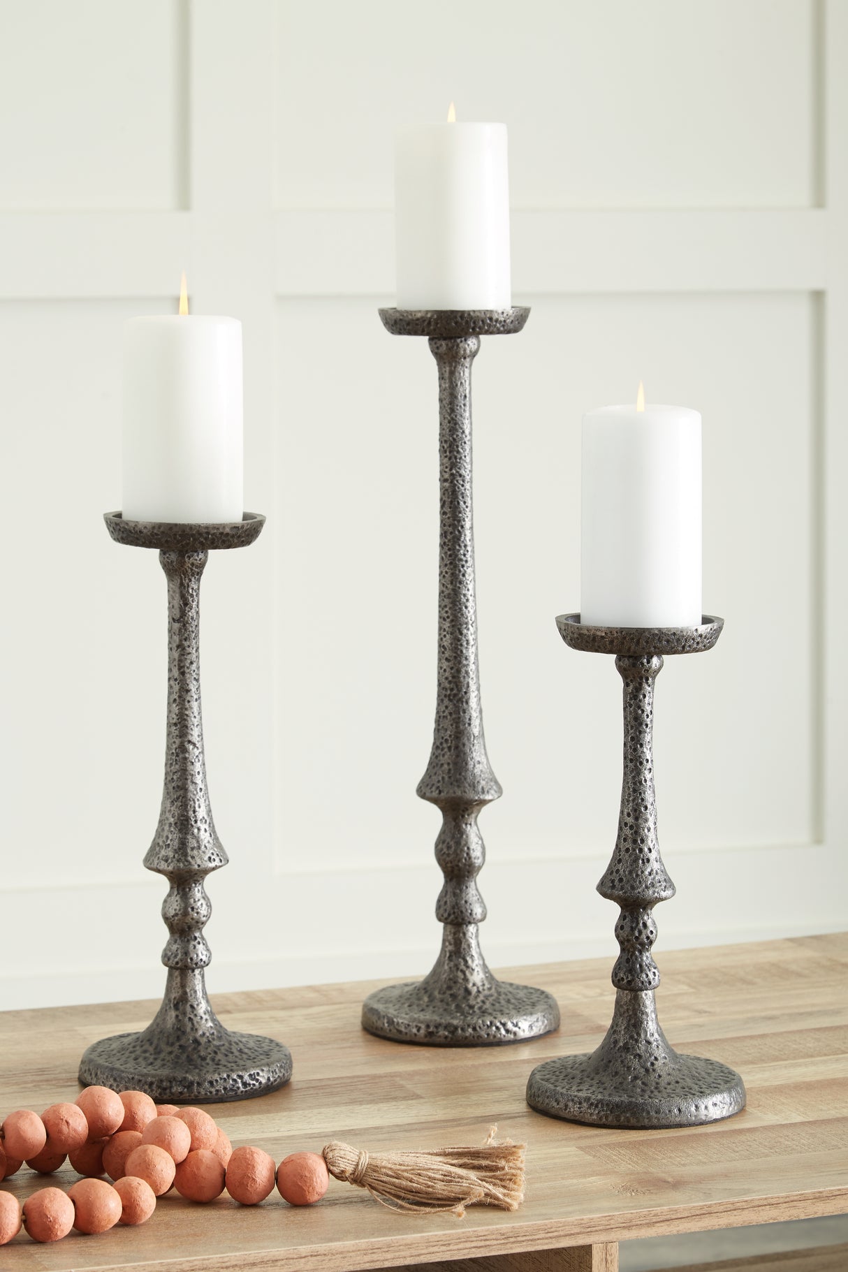Furniture City Slidell - Ashley Furniture - Eravell Candle Holder - Candle Holder Set (3/CN) / Pewter Finish - A2000584