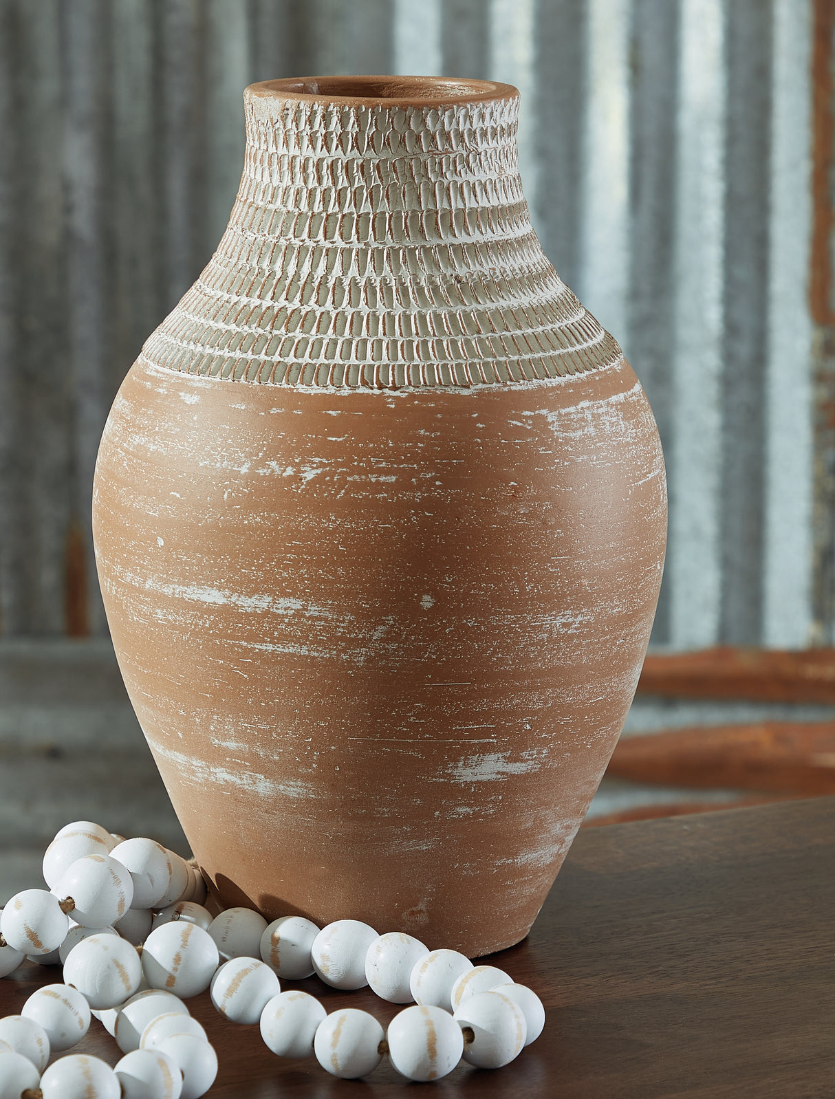 Furniture City Slidell - Ashley Furniture - Reclove Vase - Vase / Distressed White - A2000642