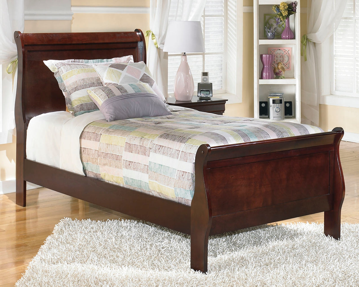 Furniture City Slidell - Ashley Furniture - Alisdair Bedroom - Twin Sleigh Bed / Reddish Brown - B376B5