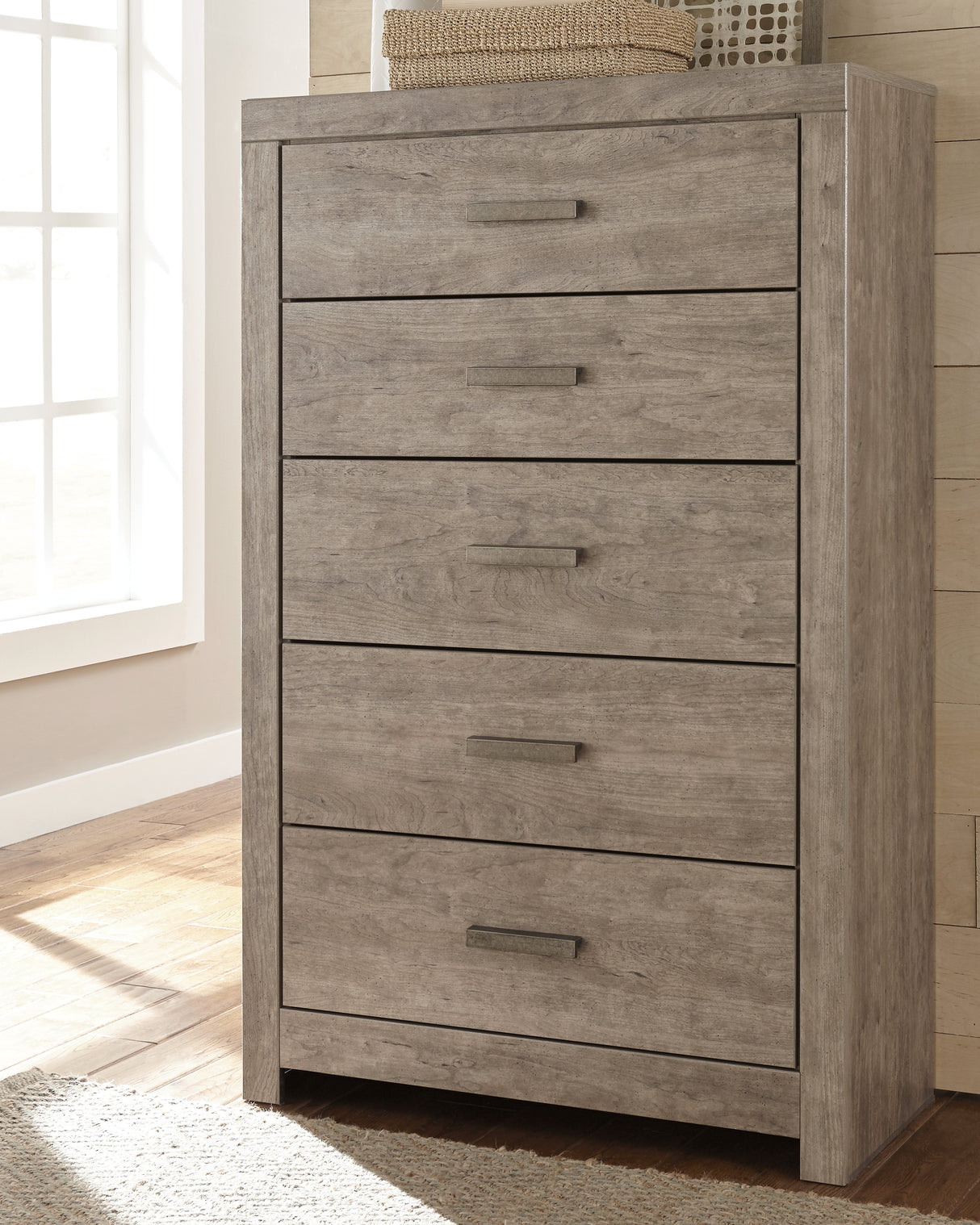 Furniture City Slidell - Ashley Furniture - Culverbach Bedroom - Five Drawer Chest / Gray - B070-46