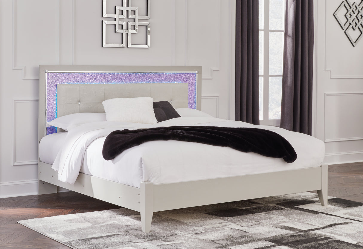 Furniture City Slidell - Ashley Furniture - Zyniden Bedroom - King Upholstered Panel Bed / Silver - B2114B3