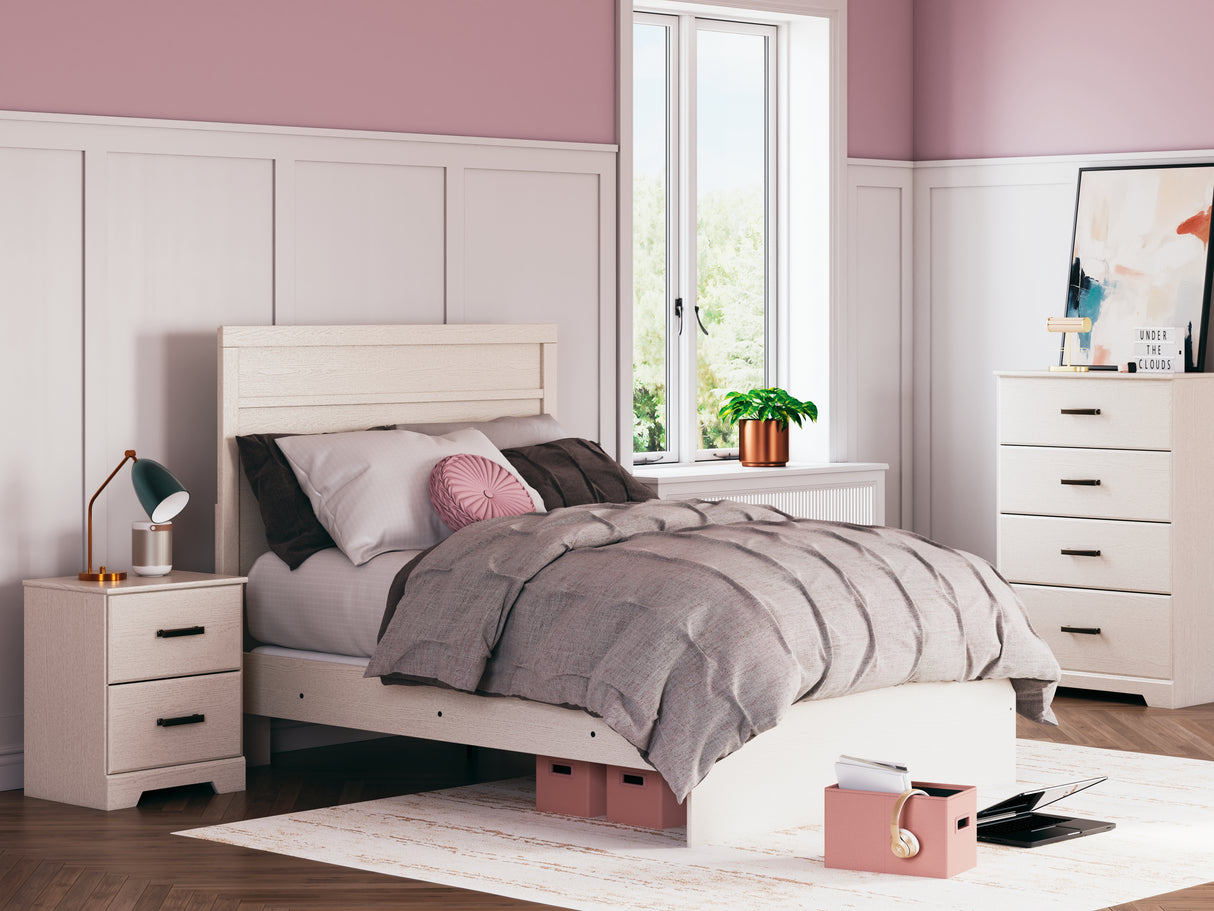 Furniture City Slidell - Ashley Furniture - Stelsie Bedroom - Full Panel Bed / White - B2588B4