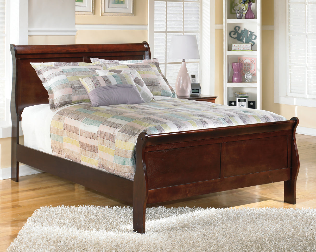 Furniture City Slidell - Ashley Furniture - Alisdair Bedroom - Full Sleigh Bed / Reddish Brown - B376B4