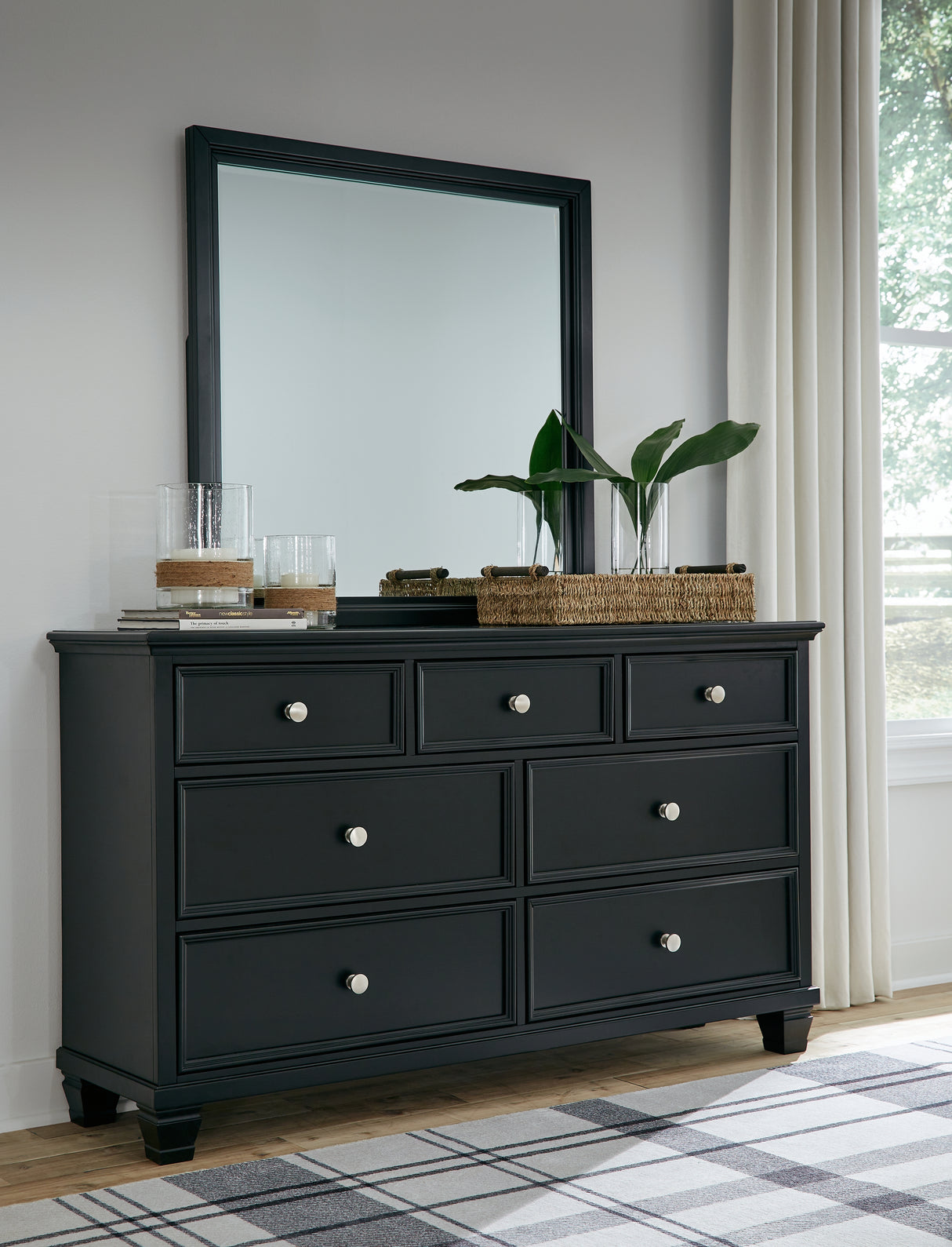 Furniture City Slidell - Ashley Furniture - Lanolee Bedroom - Dresser and Mirror / Black - B687B1