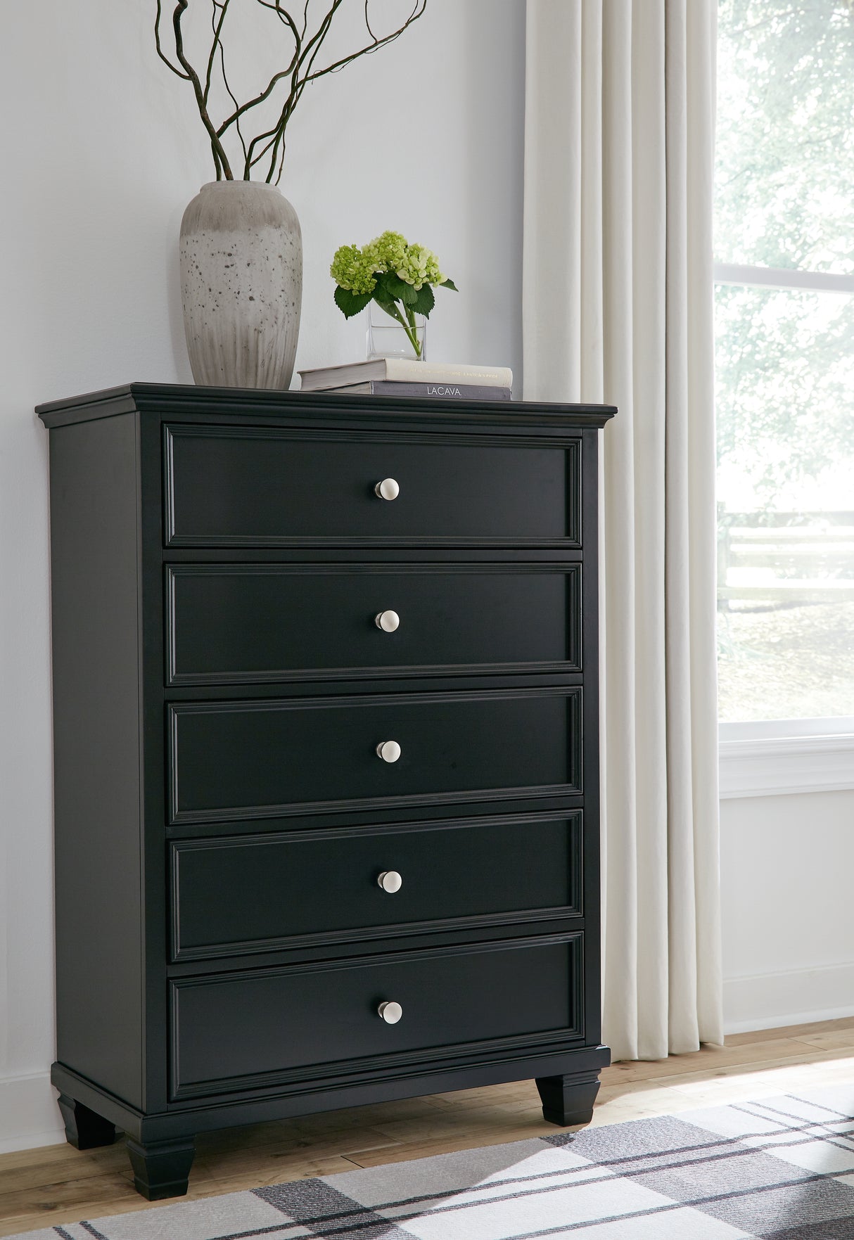 Furniture City Slidell - Ashley Furniture - Lanolee Bedroom - Five Drawer Chest / Black - B687-46