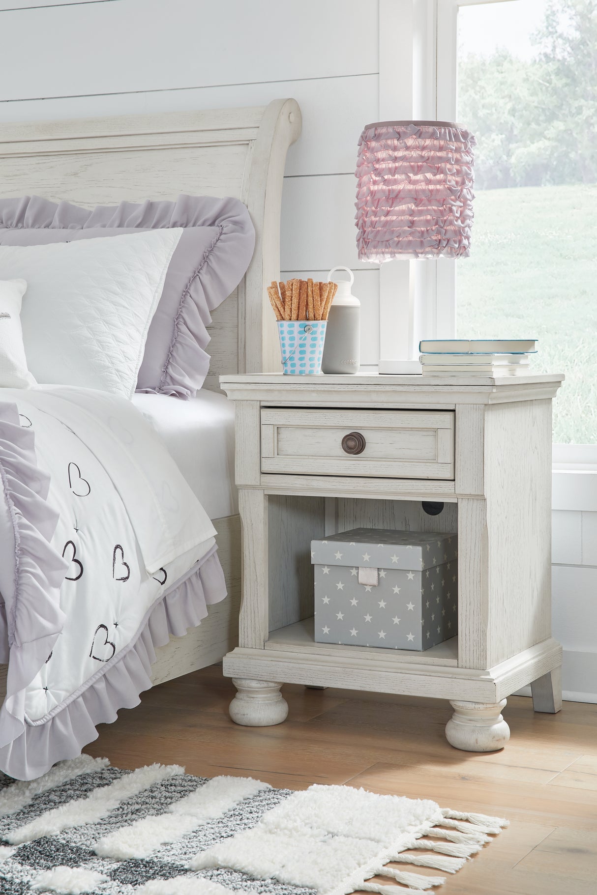 Furniture City Slidell - Ashley Furniture - Robbinsdale Bedroom - One Drawer Night Stand / Antique White - B742-91
