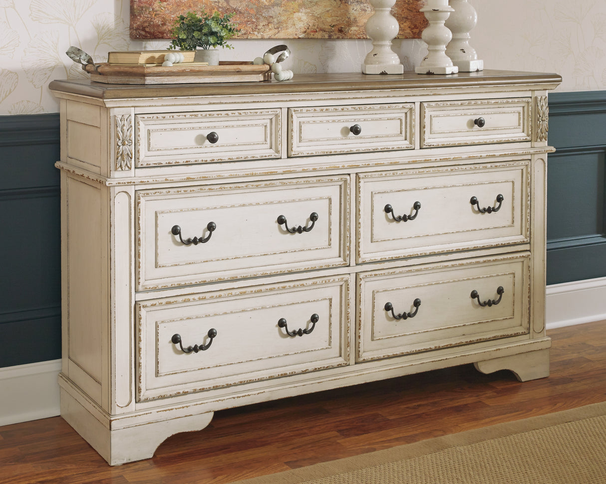 Furniture City Slidell - Ashley Furniture - Realyn Bedroom - Dresser / Two-tone - B743-31