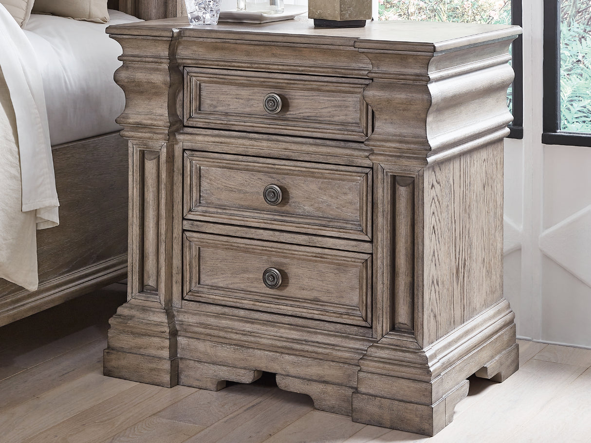 Furniture City Slidell - Ashley Furniture - Blairhurst Bedroom - Three Drawer Night Stand / Light Grayish Brown - B916-93
