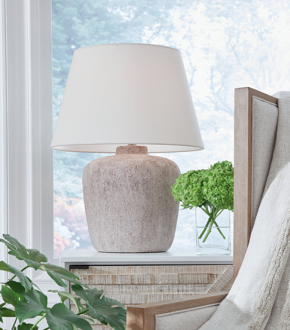 Furniture City Slidell - Ashley Furniture - Danry Lighting - Table Lamp (Set of 2) / Distressed Cream - L207454X2