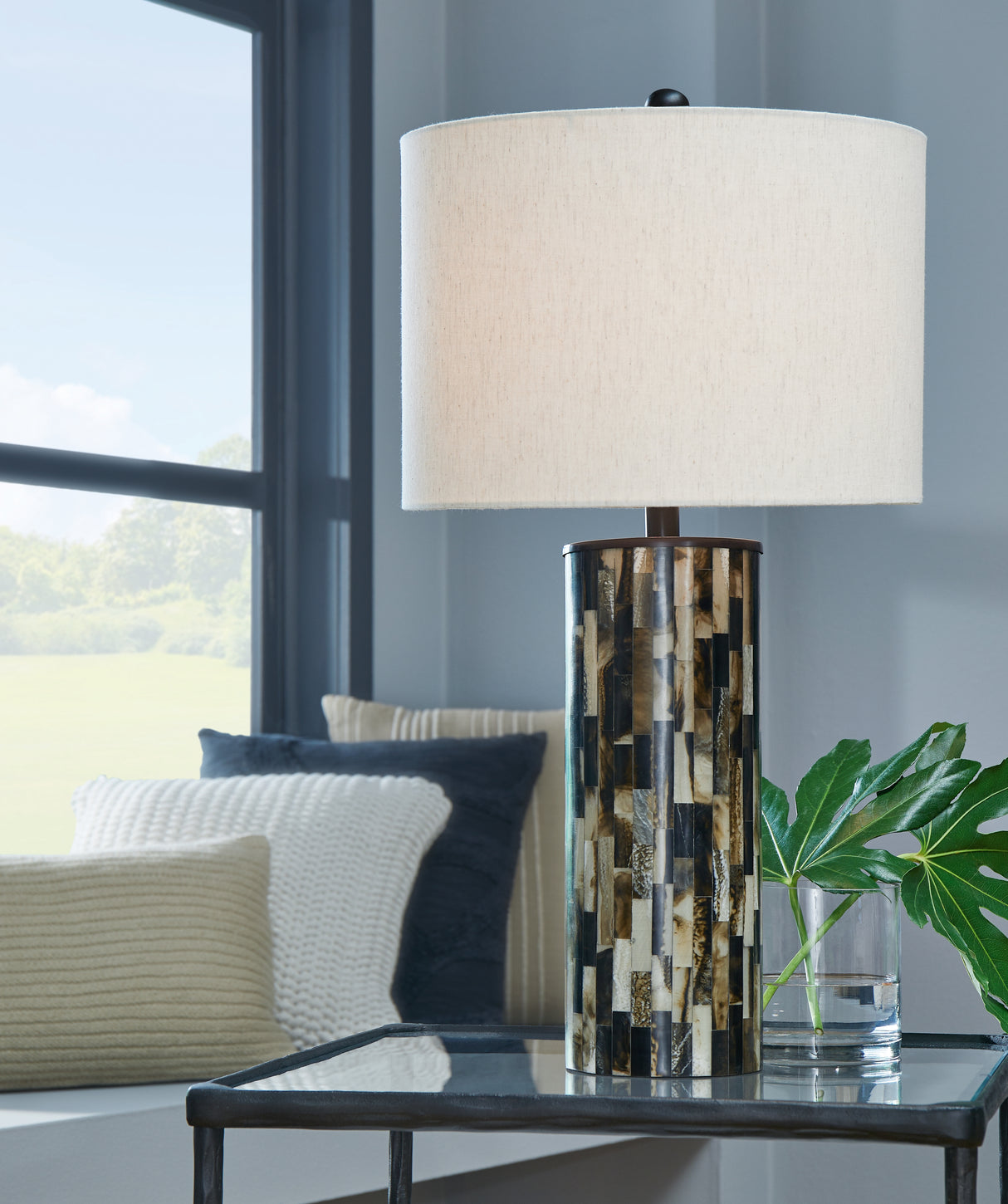 Furniture City Slidell - Ashley Furniture - Ellford Lighting - Poly Table Lamp (1/CN) / Black/Brown/Cream - L235684