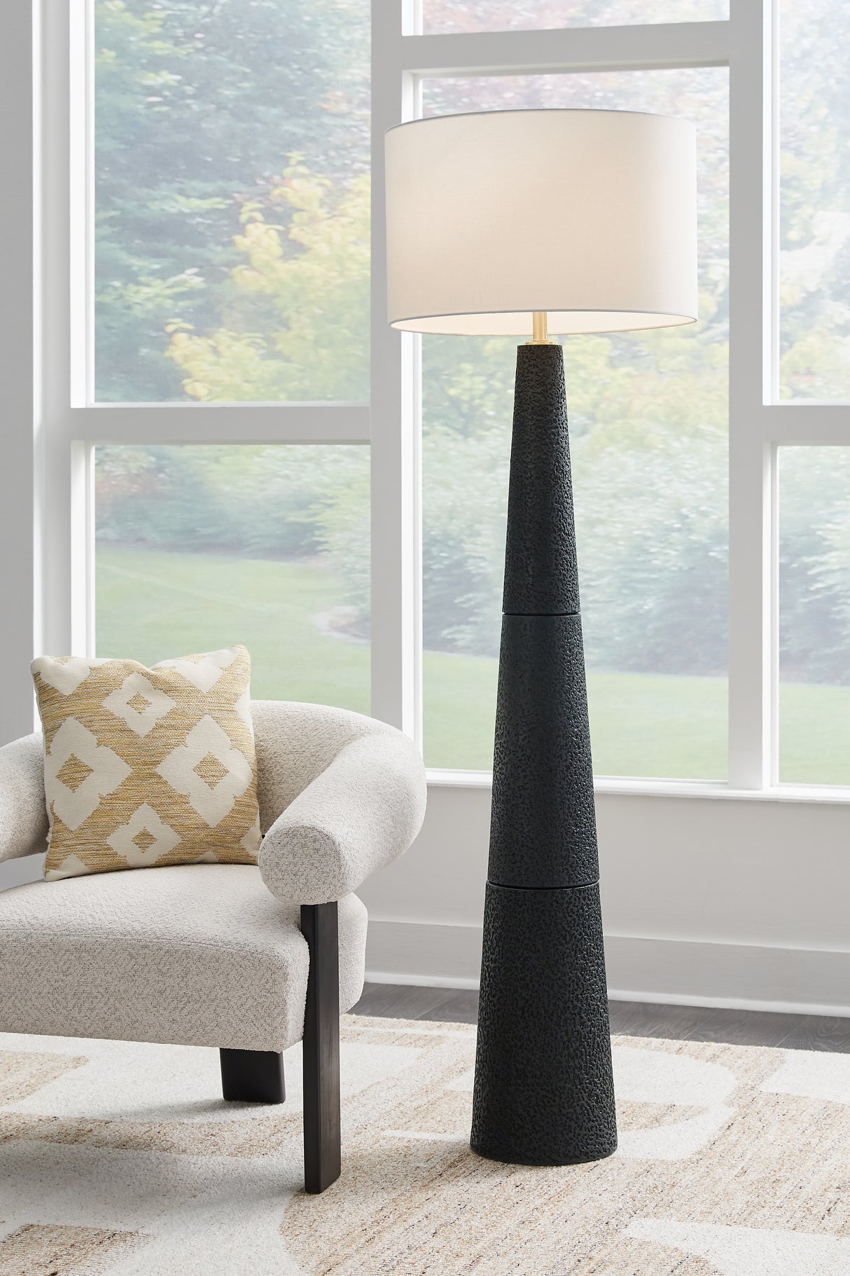 Furniture City Slidell - Ashley Furniture - Hallburg Lighting - Poly Floor Lamp (1/CN) / Black - L235761