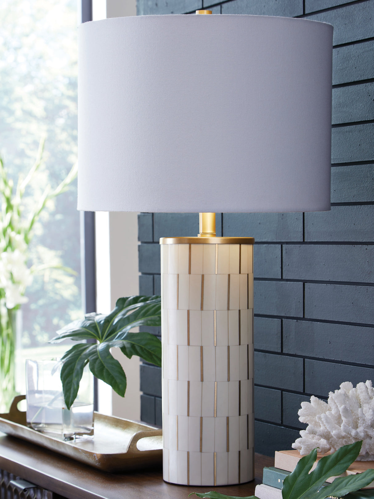 Furniture City Slidell - Ashley Furniture - Faridworth Lighting - Poly Table Lamp (1/CN) / White/Gold Finish - L235954