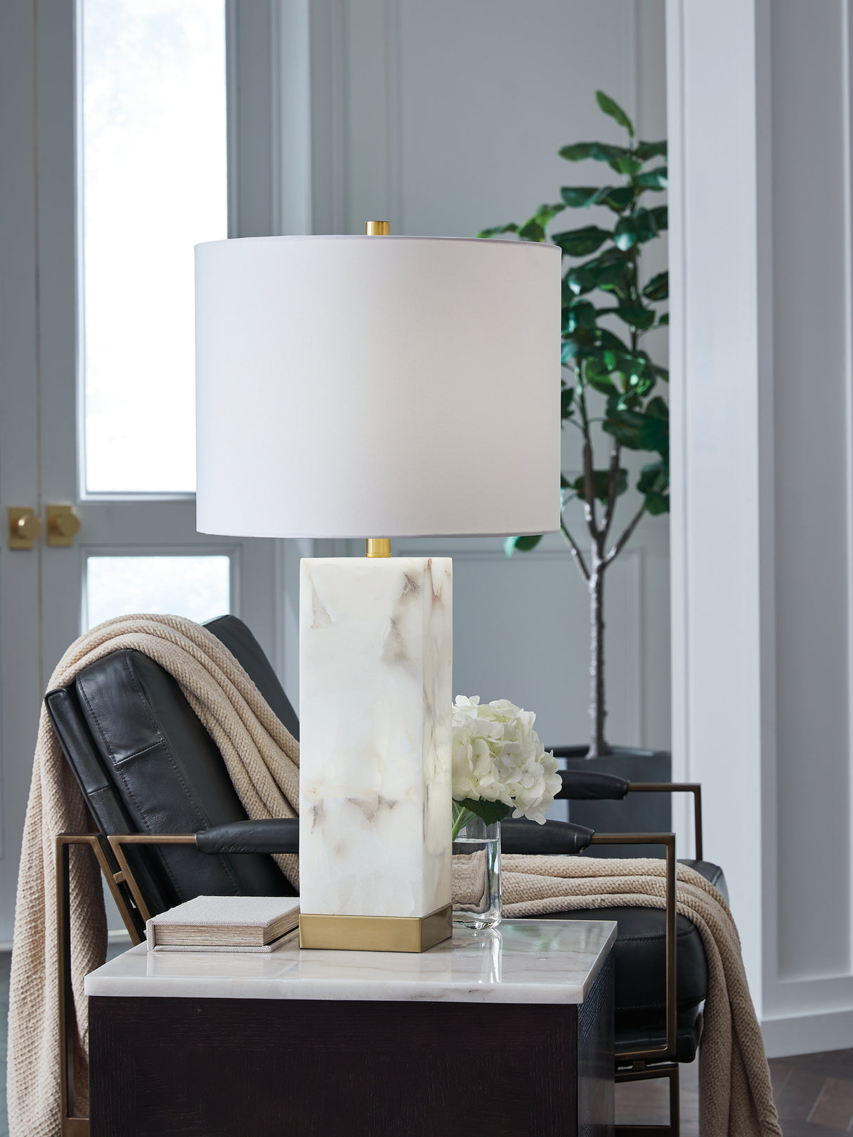 Furniture City Slidell - Ashley Furniture - Linderfield Lighting - Alabaster Table Lamp (1/CN) / White/Gold Finish - L429094