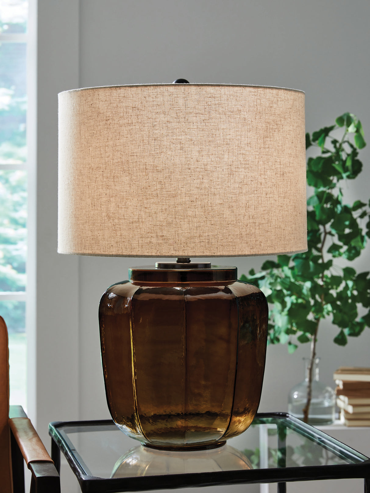Furniture City Slidell - Ashley Furniture - Bainmore Lighting - Glass Table Lamp (1/CN) / Amber - L430914