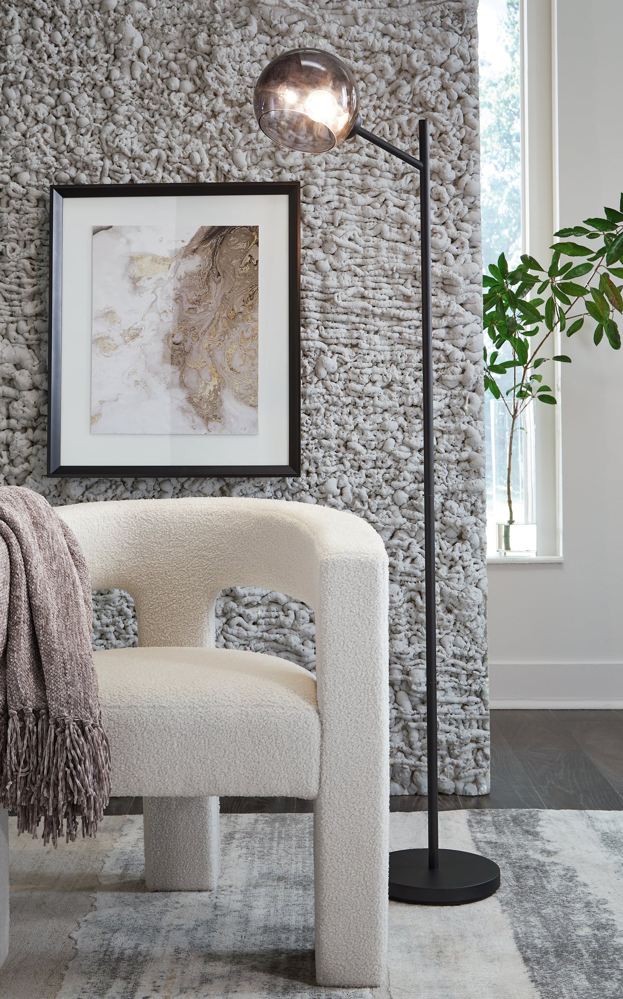 Furniture City Slidell - Ashley Furniture - Abanson Lighting - Metal Floor Lamp (1/CN) / Black - L734381