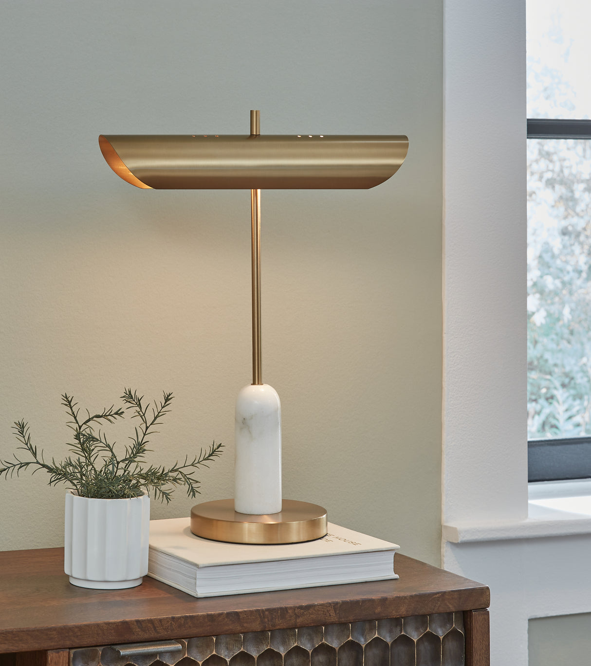 Furniture City Slidell - Ashley Furniture - Rowleigh Lighting - Marble Desk Lamp (1/CN) / Gold Finish/White - L734392