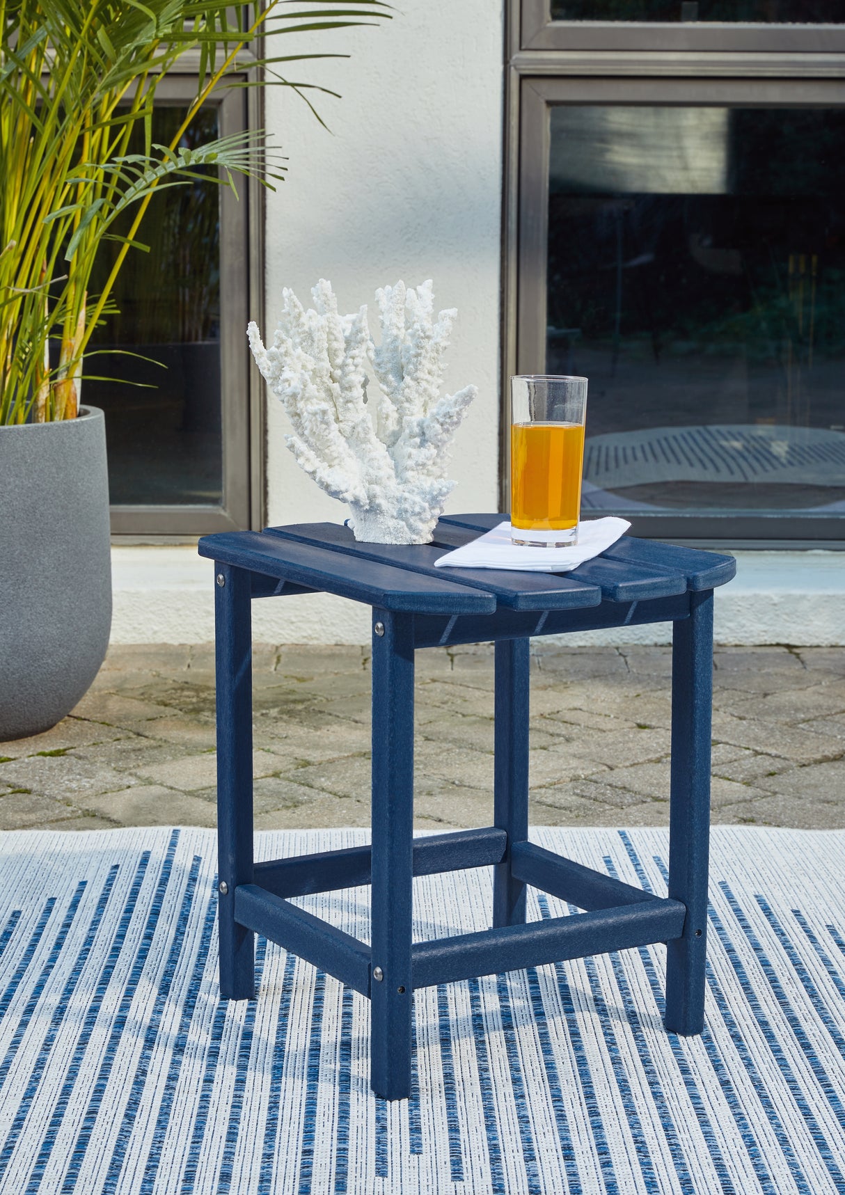 Furniture City Slidell - Ashley Furniture - Sundown Treasure Outdoor - End Table / Blue - P009-703