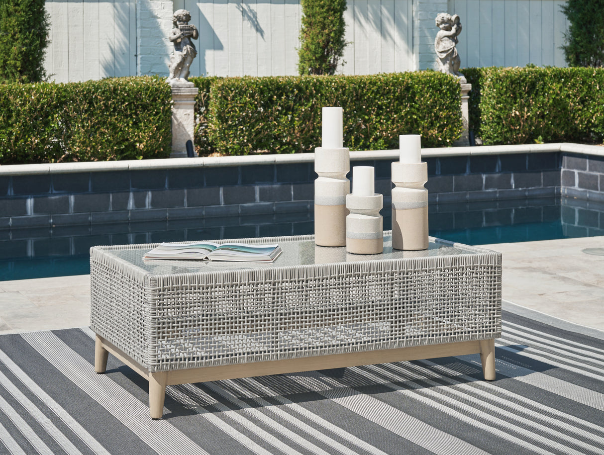 Furniture City Slidell - Ashley Furniture - Seton Creek Outdoor - Rectangular Cocktail Table / Gray - P798-701