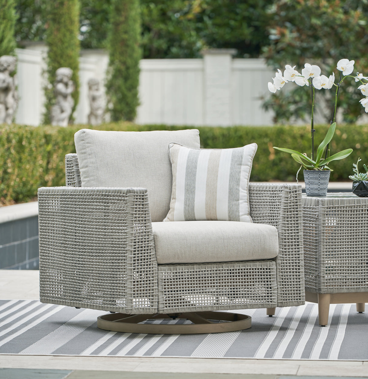 Furniture City Slidell - Ashley Furniture - Seton Creek Outdoor - Swivel Lounge w/ Cushion / Gray - P798-821