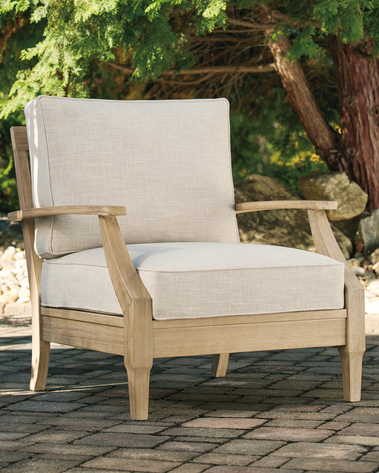 Furniture City Slidell - Ashley Furniture - Clare View Outdoor - Lounge Chair w/Cushion (1/CN) / Beige - P801-820
