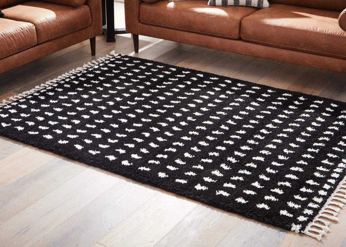 Furniture City Slidell - Ashley Furniture - Minston Rug - 5' x 7' Rug / Black/White - R405952