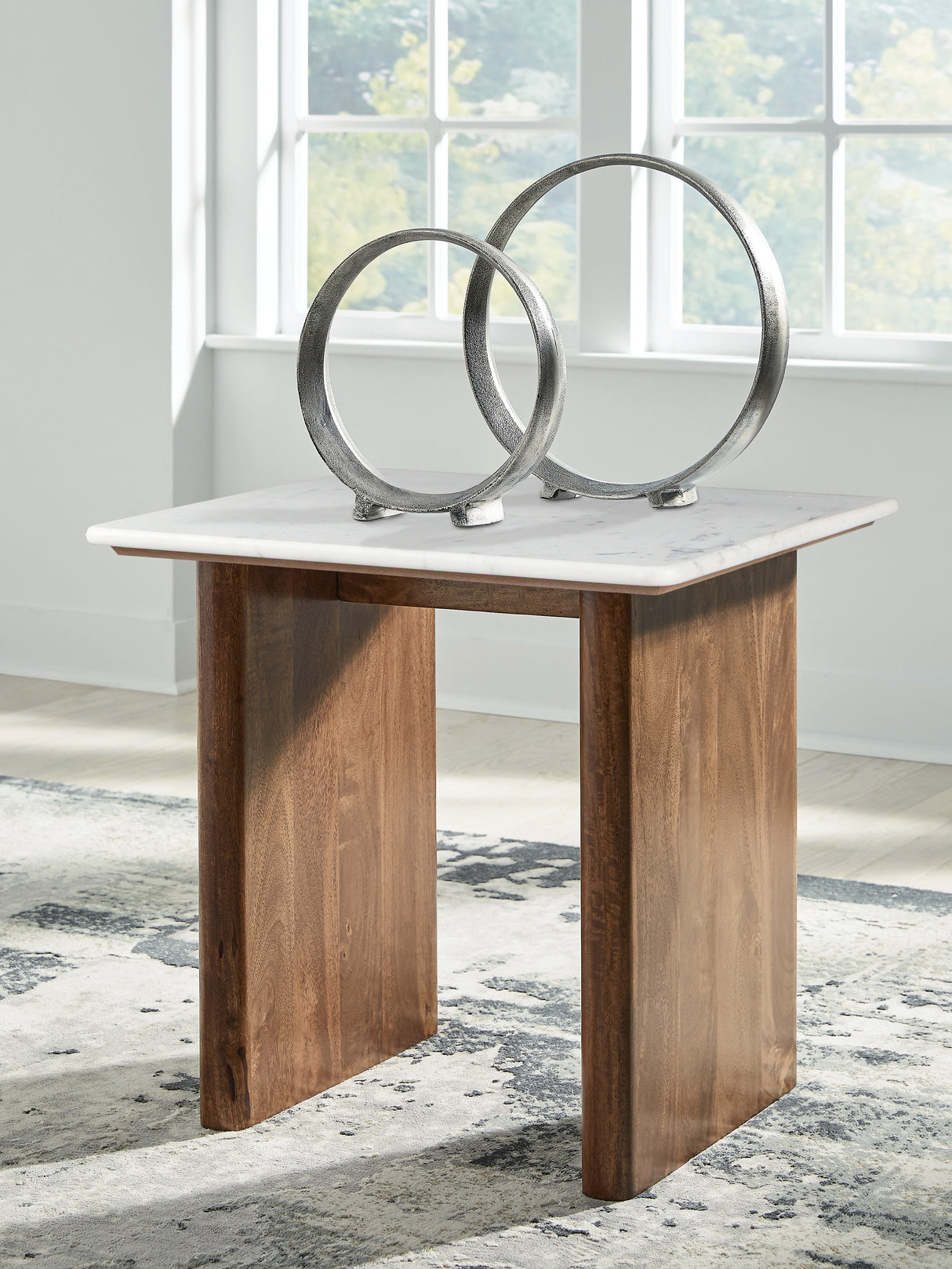 Furniture City Slidell - Ashley Furniture - Isanti End Table - Round End Table / White/Brown - T652-6