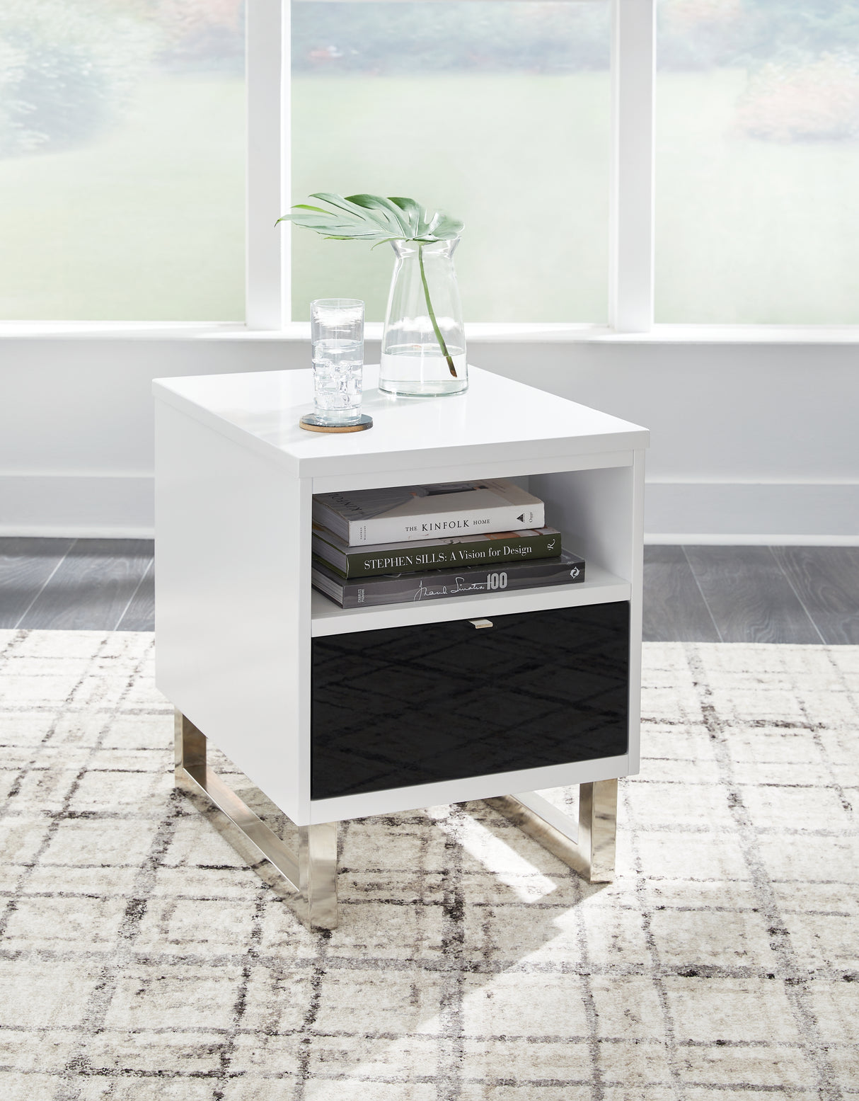 Furniture City Slidell - Ashley Furniture - Gardoni Chairside End Table - Chair Side End Table / White/Black - T756-7