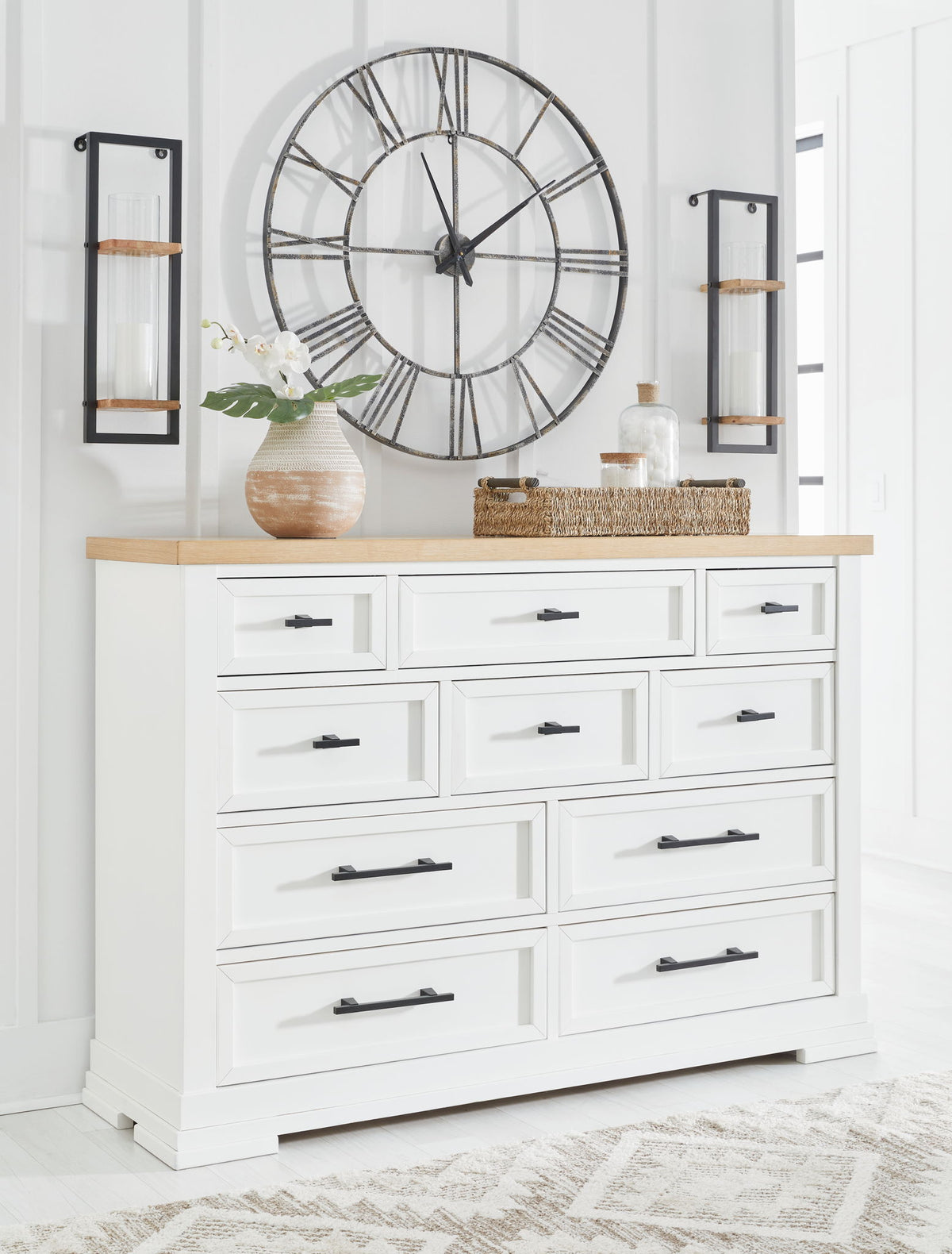 Ashbryn - Dresser - White / Natural