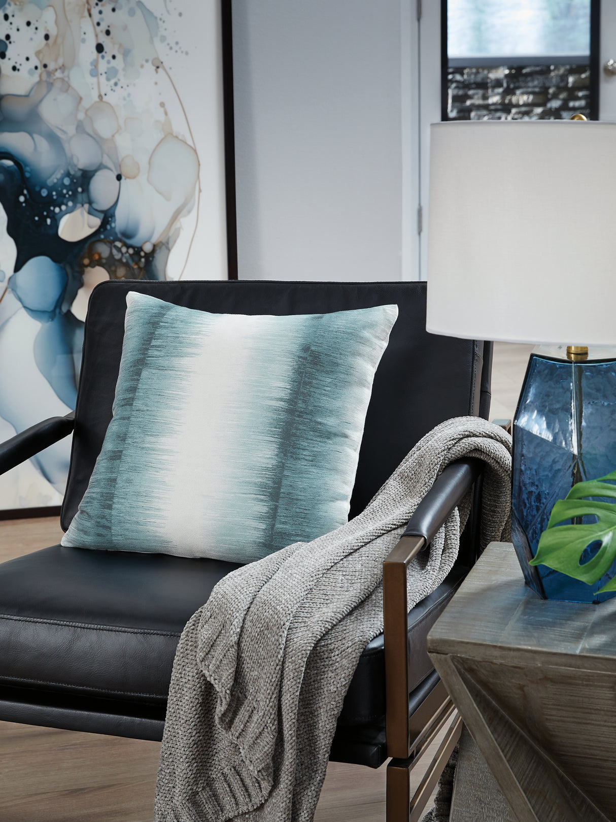 Furniture City Slidell - Ashley Furniture - Elonwich Pillows - Pillow (4/CS) / Teal/White - A1001106