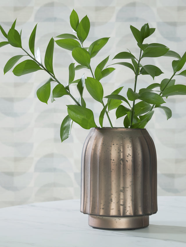Furniture City Slidell - Ashley Furniture - Briarcott Vase - Vase / Brown - A2000703