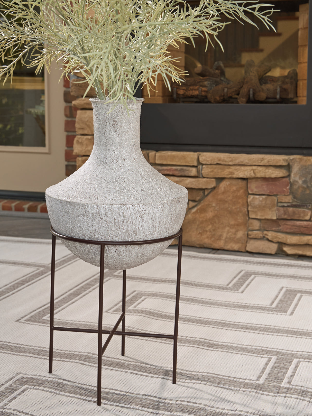 Furniture City Slidell - Ashley Furniture - Estonbank Vase - Vase Set / Distressed Cream - A2000747A1