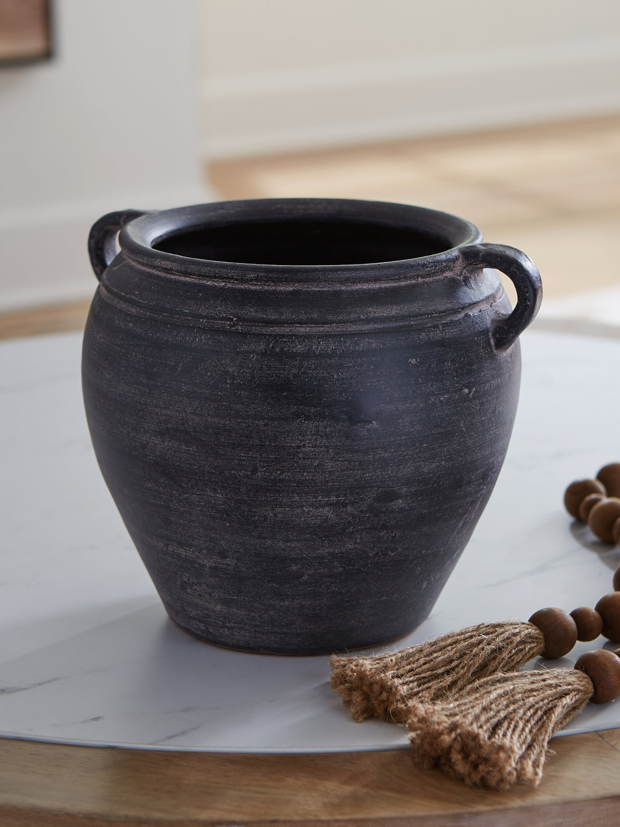Furniture City Slidell - Ashley Furniture - Meadie Vase - Vase / Distressed Black - A2000790