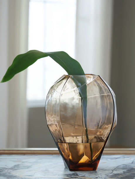 Furniture City Slidell - Ashley Furniture - Ewart Vase - Vase / Light Brown - A2000866