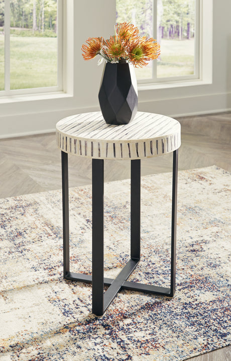 Furniture City Slidell - Ashley Furniture - Crewridge Accent Table - Accent Table / Black/Cream - A4000530