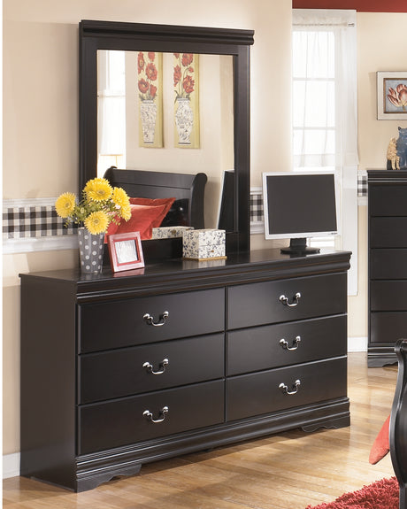 Furniture City Slidell - Ashley Furniture - Huey Vineyard Bedroom - Dresser and Mirror / Black - B128B1