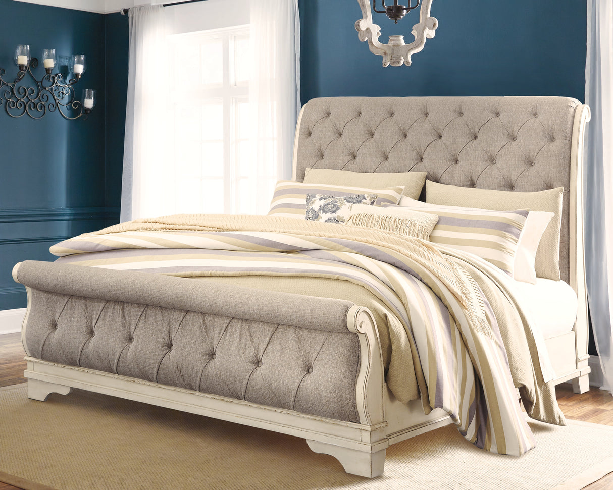 Furniture City Slidell - Ashley Furniture - Realyn Bedroom - California King Sleigh Bed / Chipped White - B743B10