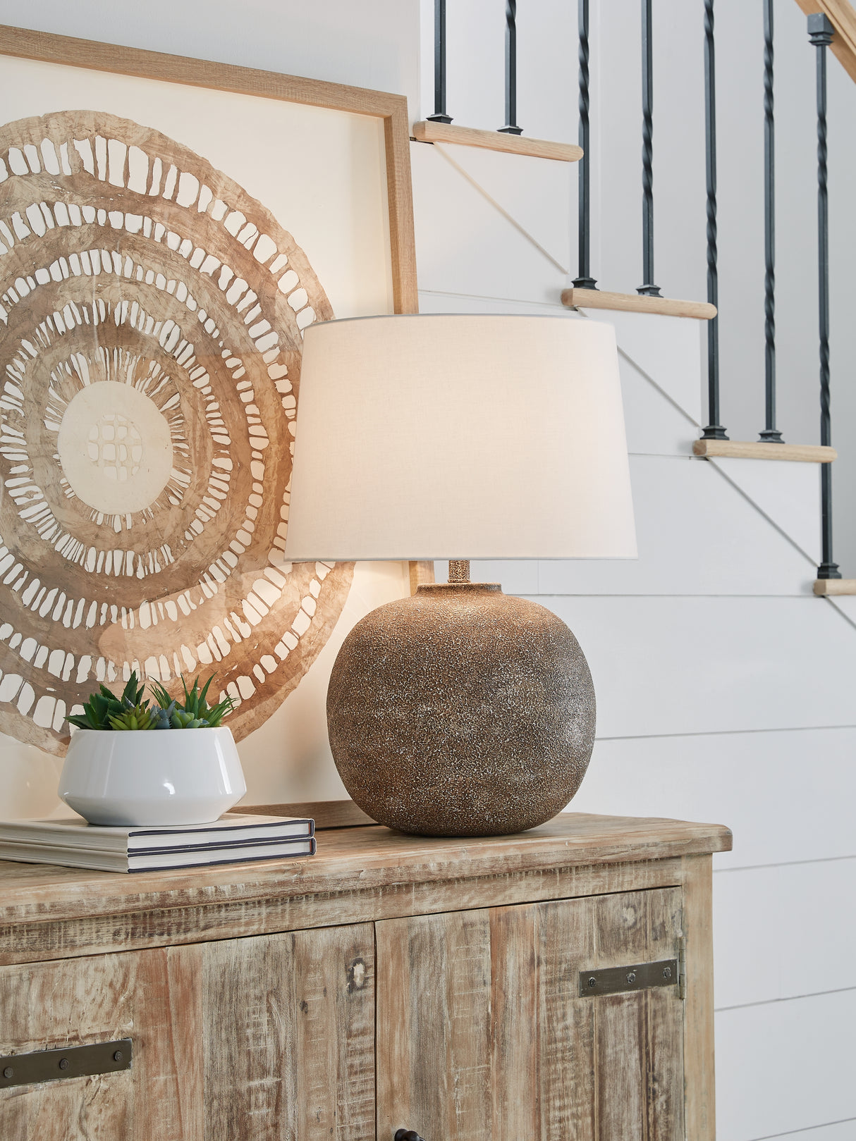 Furniture City Slidell - Ashley Furniture - Neavesboro Lighting - Metal Table Lamp (1/CN) / Antique Brown/White - L207484