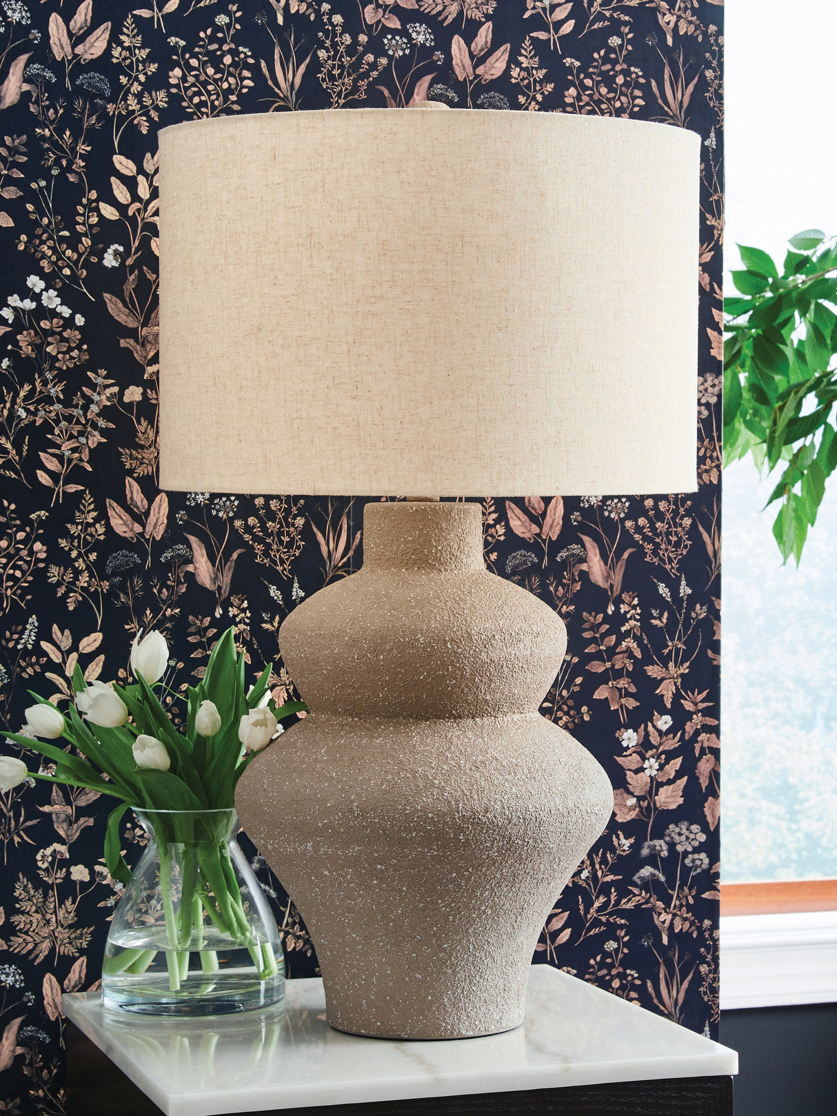 Furniture City Slidell - Ashley Furniture - Jossleigh Lighting - Metal Table Lamp (1/CN) / Beige - L207624