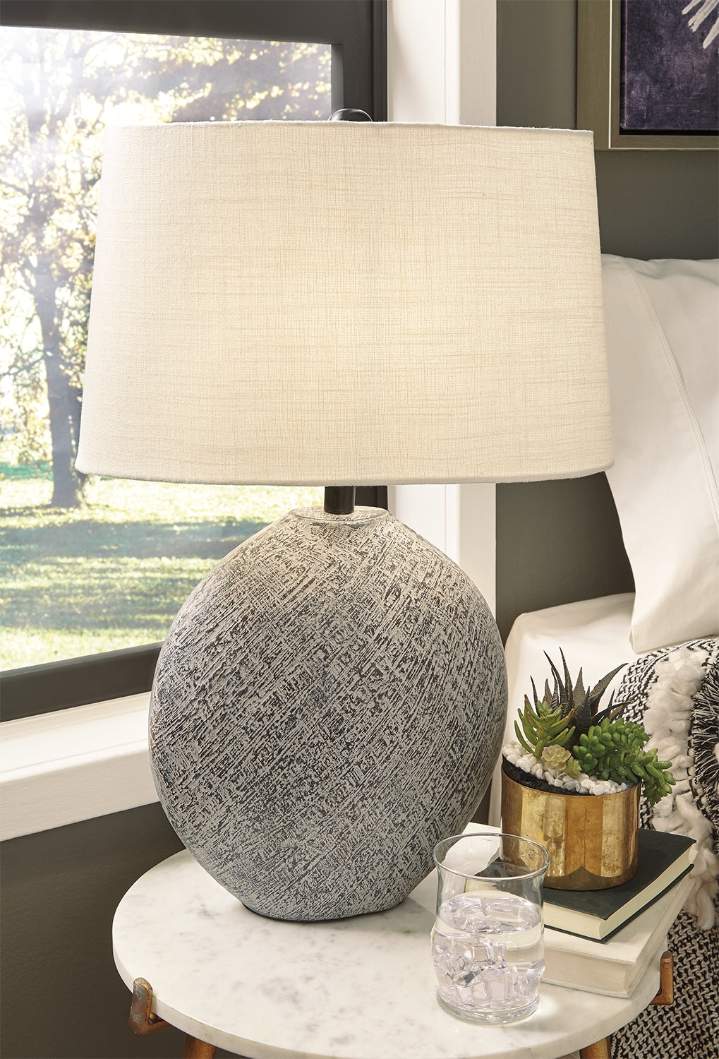 Furniture City Slidell - Ashley Furniture - Harif Lighting - Table Lamp (Set of 2) / Black - L235624X2