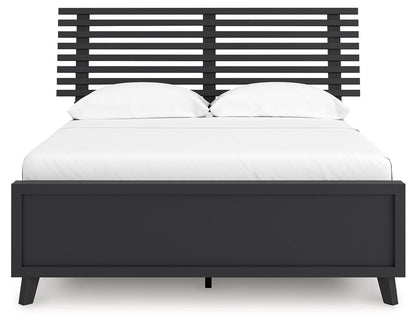 Danziar - Slat Panel Bed