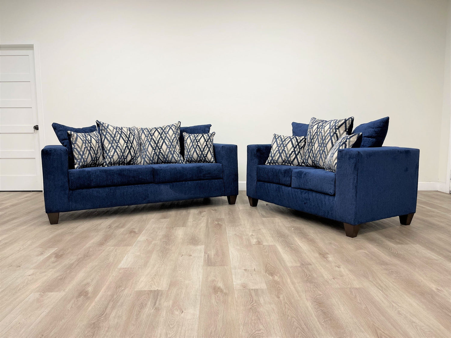110 2PC Sofa & Loveseat Set